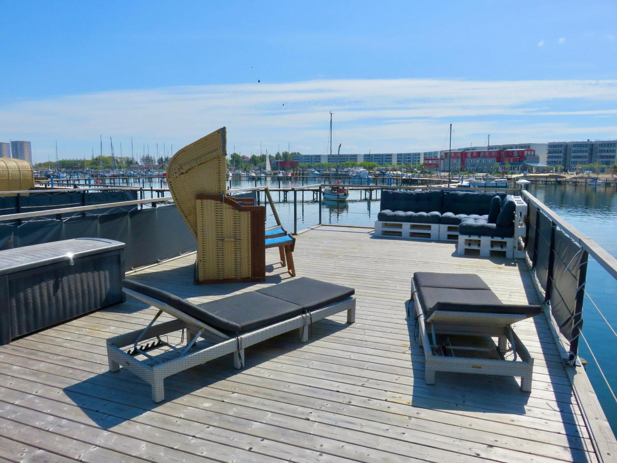 Hausboot Fehmarn Hotel Bagian luar foto